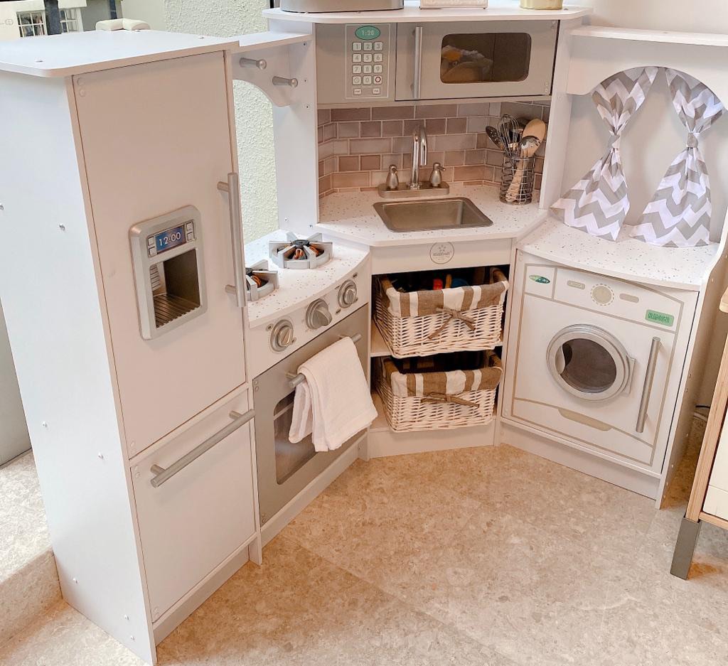 KidKraft Ultimate Corner Play Kitchen with Lights & Sounds White