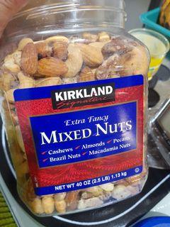 KIRKLAND SIGNATURE MIXED NUTS 1.13kg