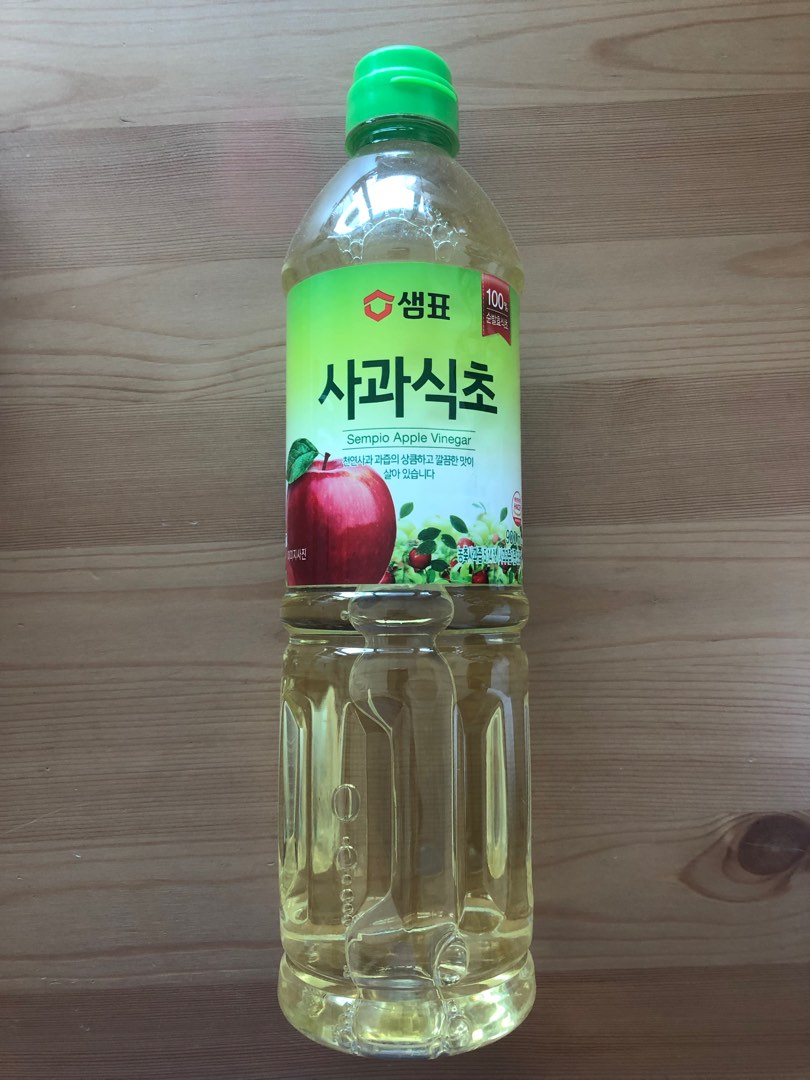 Korean apple vinegar 900ml x 3, 嘢食 & 嘢飲, 調味 Carousell