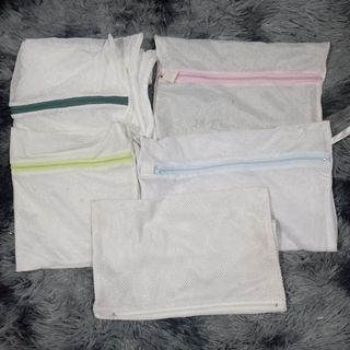 (Category: ) located in . Submitted by its.elle (Listing ID 1189619585, Image 1). Description: .