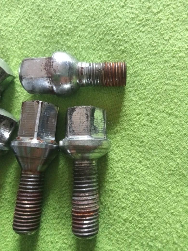 Lock nut original mercedes....item germany..condition halfcut