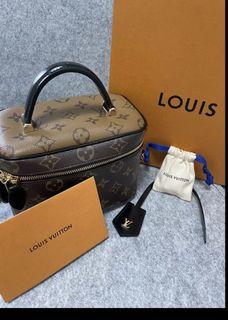 Louis Vuitton Train Case Louis Vuitton Beauty Caselouis -  Hong Kong