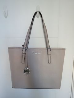 （分類：）位於 。 由 kaley_c 提交（商品編號 1189625982，圖片 1）。簡介： 。