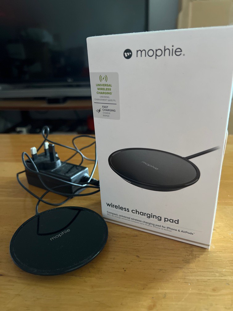 Mophie Wireless Charging pad, Mobile Phones & Gadgets, Mobile & Gadget
