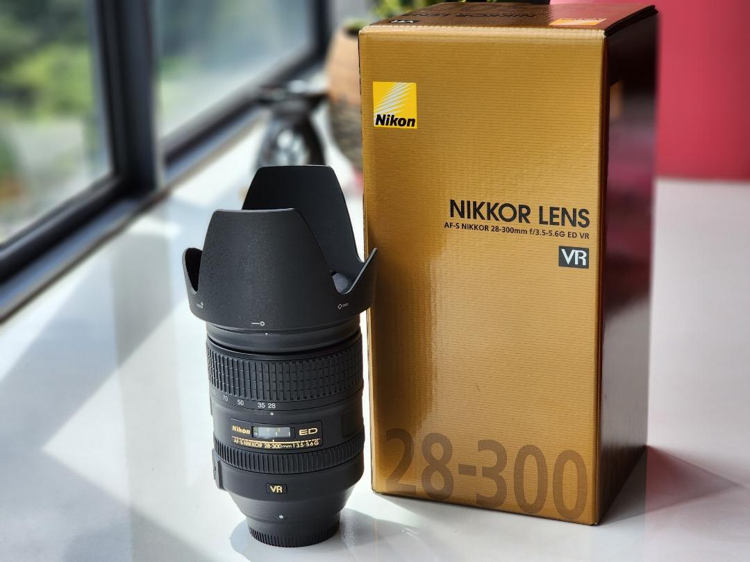 NIKON AF-S 28-300mm F3.5-5.6G ED VR　難あり