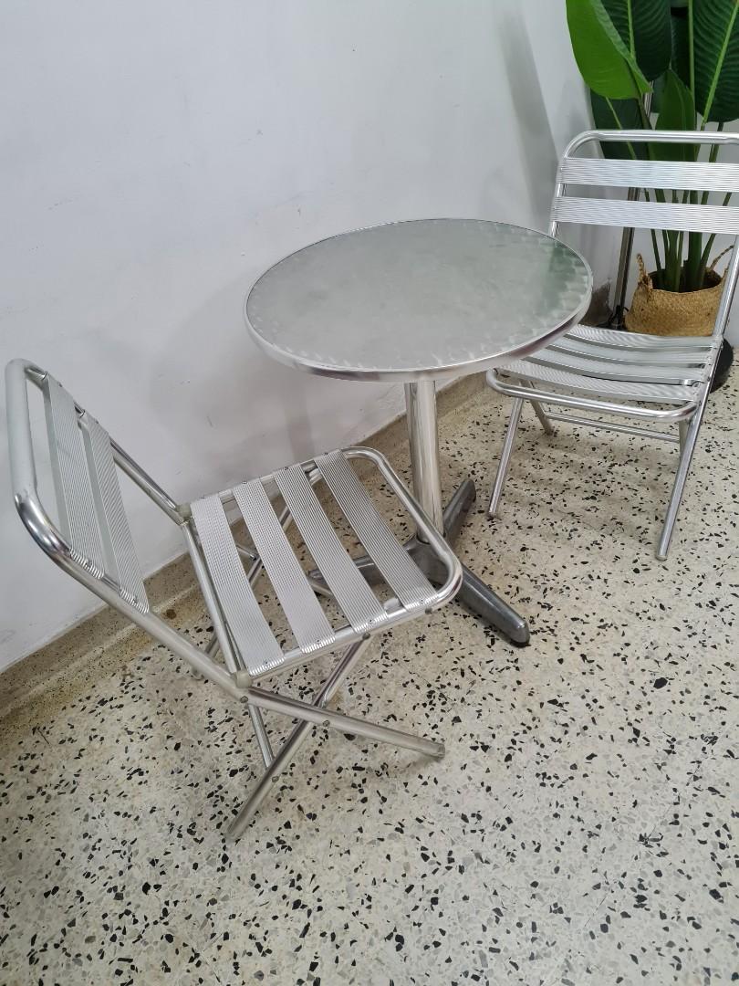 OUTDOOR Coffee relax garden table with 2 foldable chair