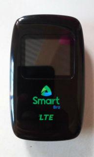 Pocket WiFi (Smart Bro LTE)