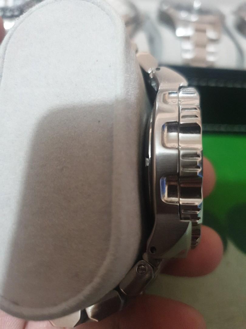 SEIKO ORANGE MONSTER 2ND GEN (Category: Men's Watches) located in Taguig. Submitted by masterbert (Listing ID 1189639013, Image 2). Description: LIKE NEW NO MICRO SCRATCHES COMPLETE SET, UNUSED STOCK RUBBER STRAP ADD 3K FOR STRAPCODE SUPER ENGINEERED BRACELET.