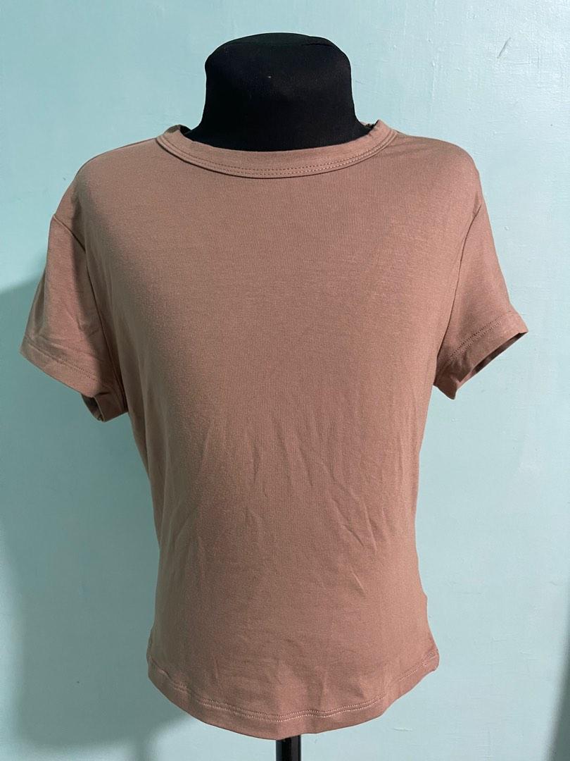 SHEIN Cap Sleeve Solid Croptop (Category: Shirts) located in Pototan. Submitted by cconst (Listing ID 1189733662, Image 1). Description: Color: Mocha Brown Brandnew Fits XS-Small Round neck .