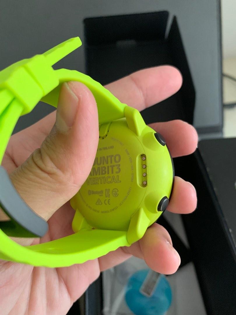 Suunto ambit3 top vertical lime hr