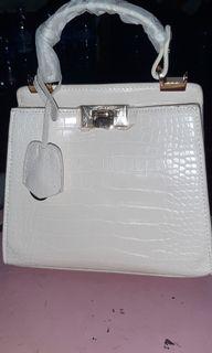 Tas Charles & Keith