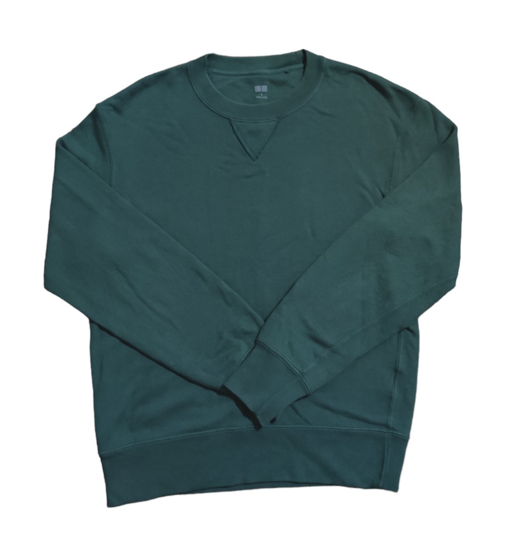 UNIQLO ARMY GREEN SWEATER, Men's Fashion, Coats, Jackets and Outerwear on  Carousell