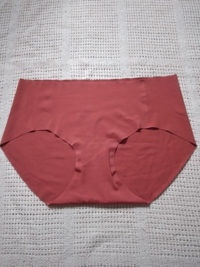 Uniqlo seamless panties, Fesyen Wanita, Pakaian Wanita, Bawahan di