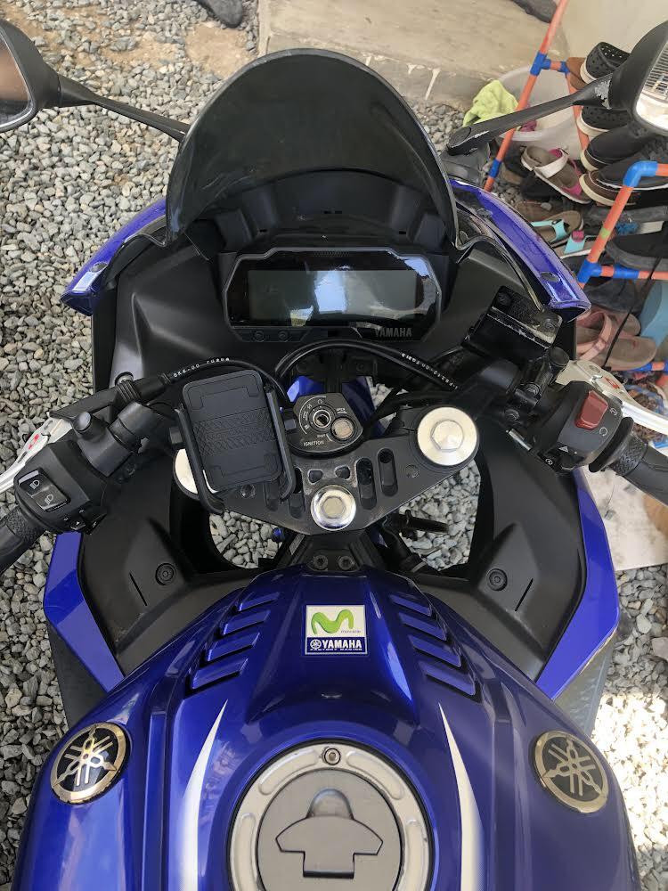 r15 v3 movistar edition