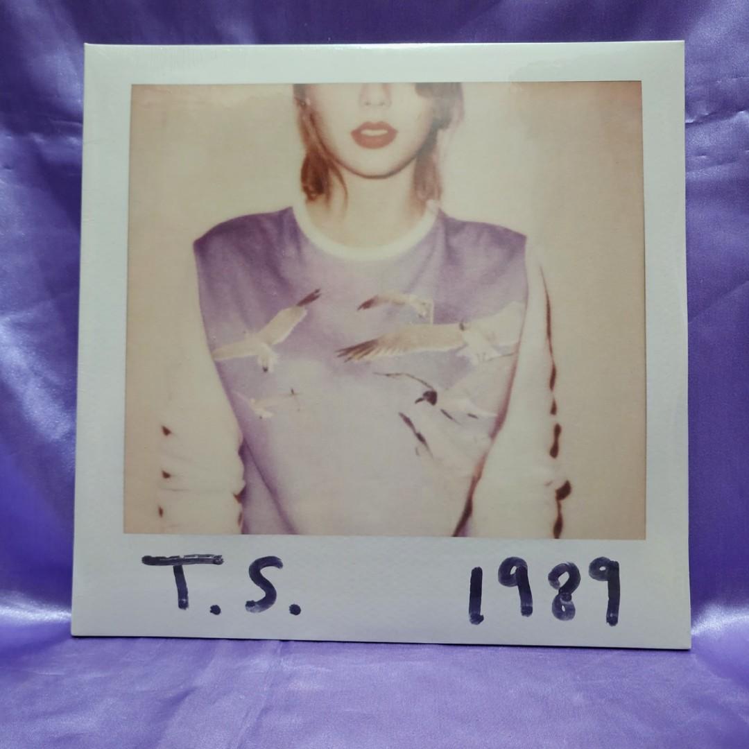 1989 Vinyl by Taylor Swift (US Version), Hobbies & Toys, Music & Media ...
