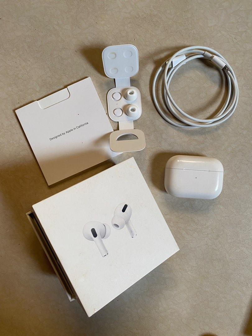Airpods Pro 1st Gen Charging Case + Lightning Cable, Audio, Earphones