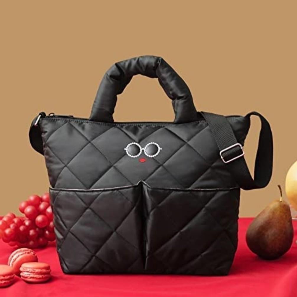 Quilted tote 2025 bag with pockets