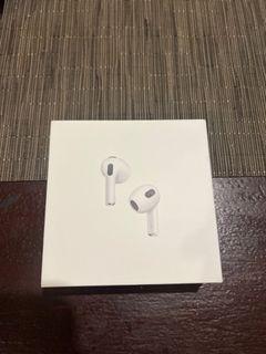 Apple Airpods Gen 3 (Used but not abused)