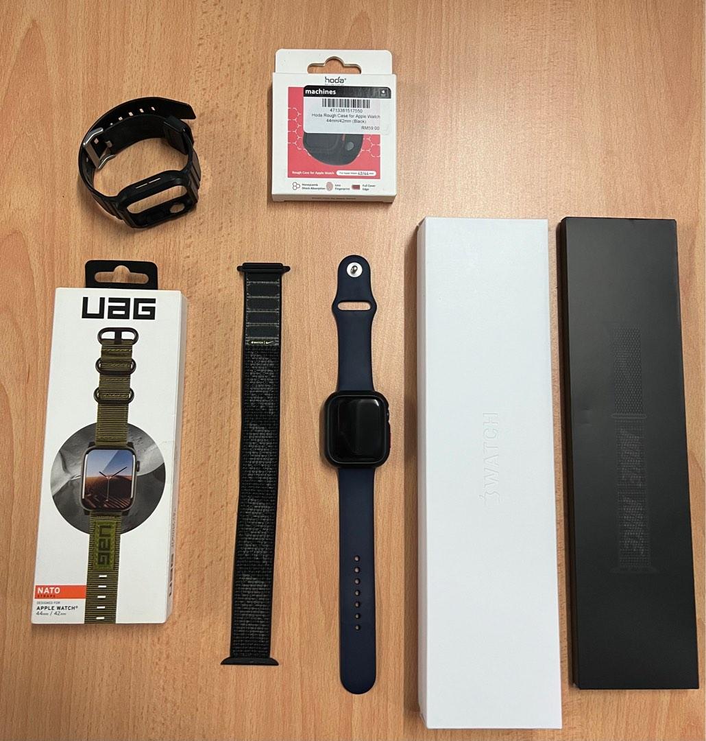 Apple Watch SE 44mm, Men's Fashion, Watches & Accessories, Watches on  Carousell