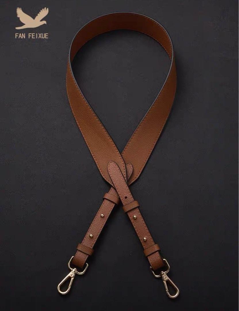 Removable bag strap clearance