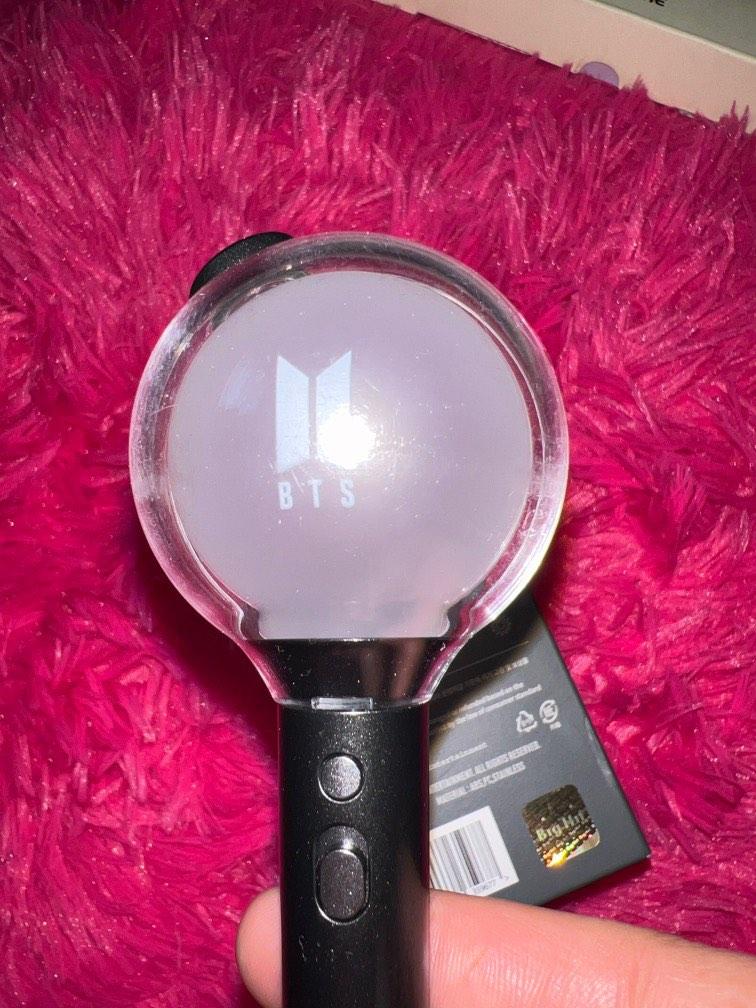 BTS Official Lightstick keyring SE, Hobbies & Toys, Memorabilia