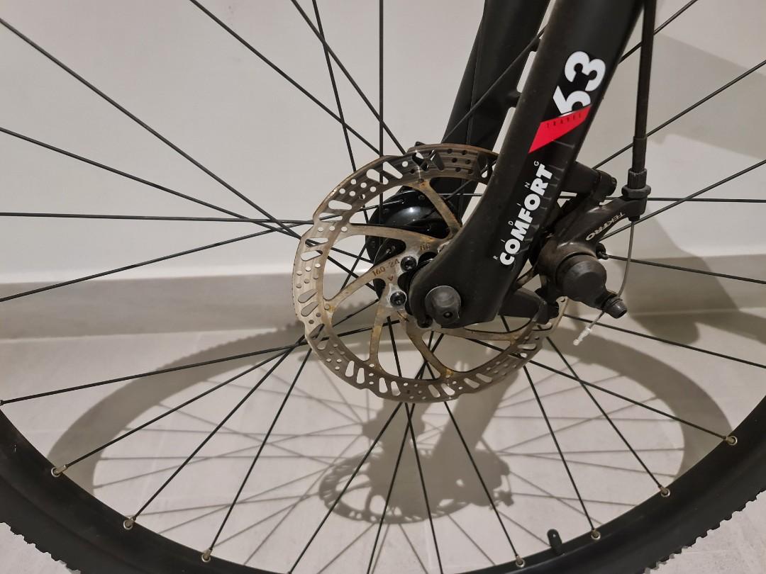BTWIN Riverside 500 Disc Brake, Sports Equipment, Bicycles & Parts