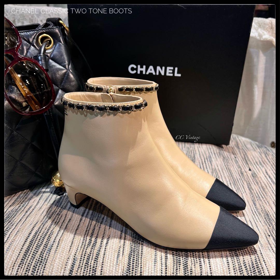現貨銅鑼灣店）Chanel Classic beige & black 2 tone boots, 名牌, 鞋
