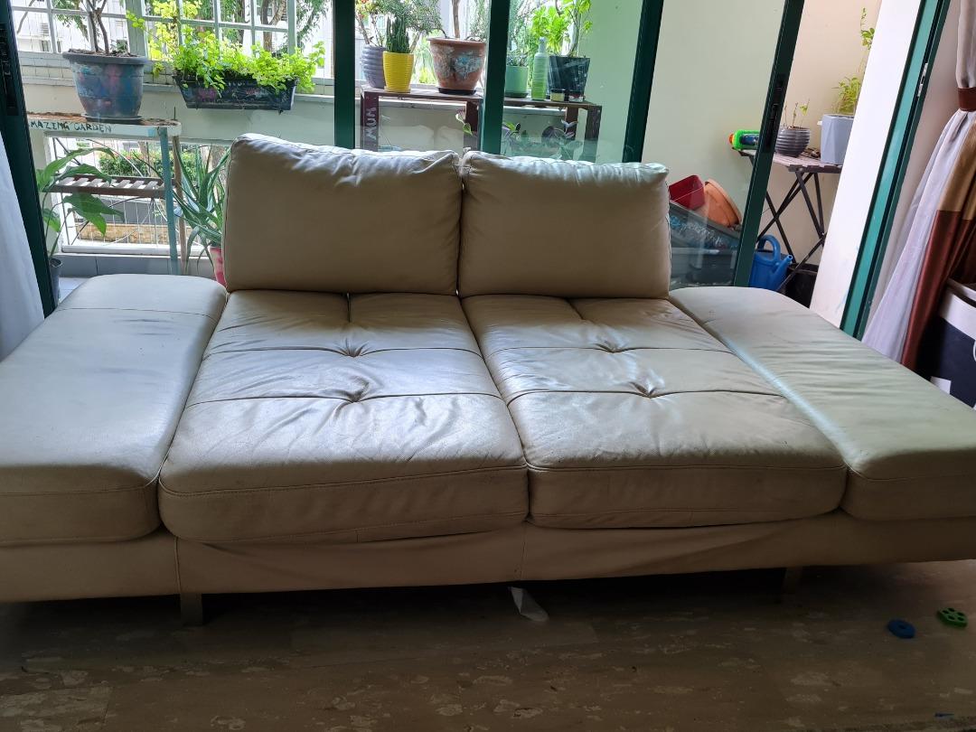 Daybed sofa. Pickup 21st Nov onwards., Furniture & Home Living