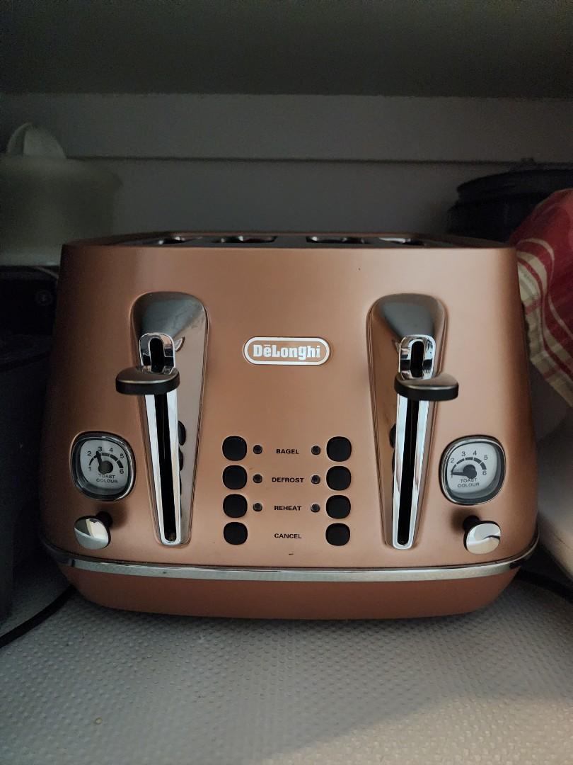 Delonghi Toaster 4 Slice, TV & Home Appliances, Kitchen Appliances