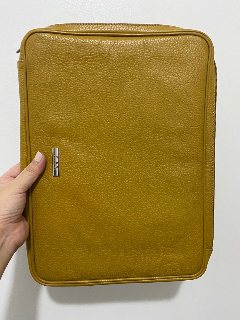 Fino Leather Laptop Case & Coin Purse, Computers & Tech, Parts