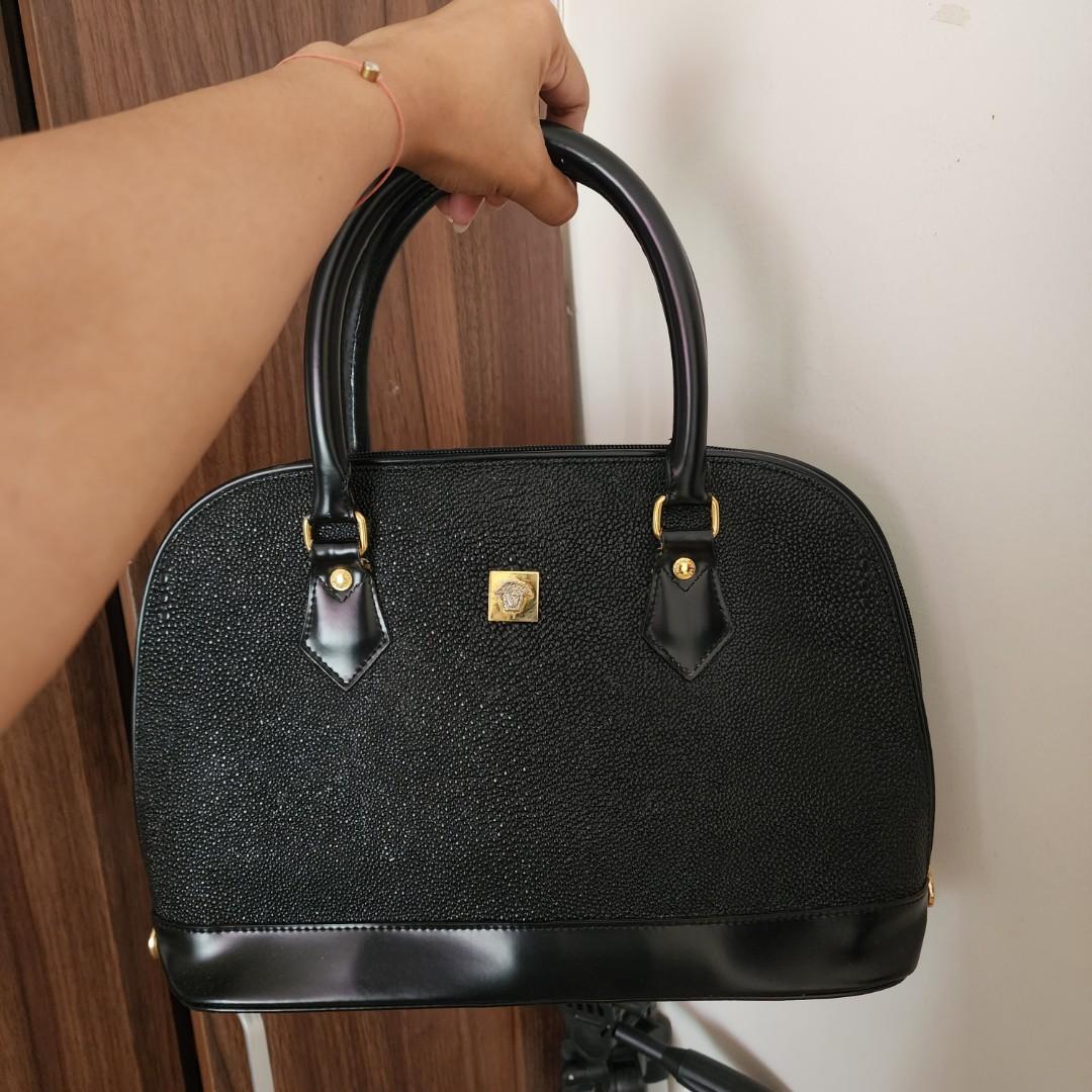 Second hand leather bags on sale