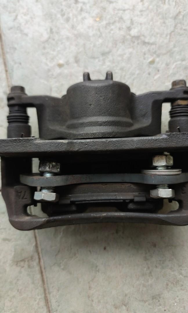 Honda odyssey brake caliper set, Auto Accessories on Carousell