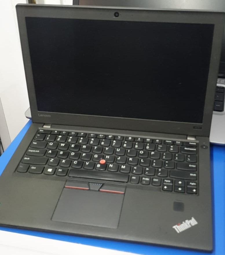 Pc portable reconditionné Lenovo Thinkpad X270 - i5 - 16 Go - 240 Go SSD - Windows 10