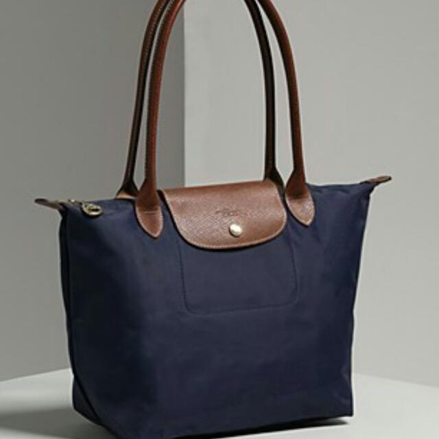Longchamp bag sales medium long handle