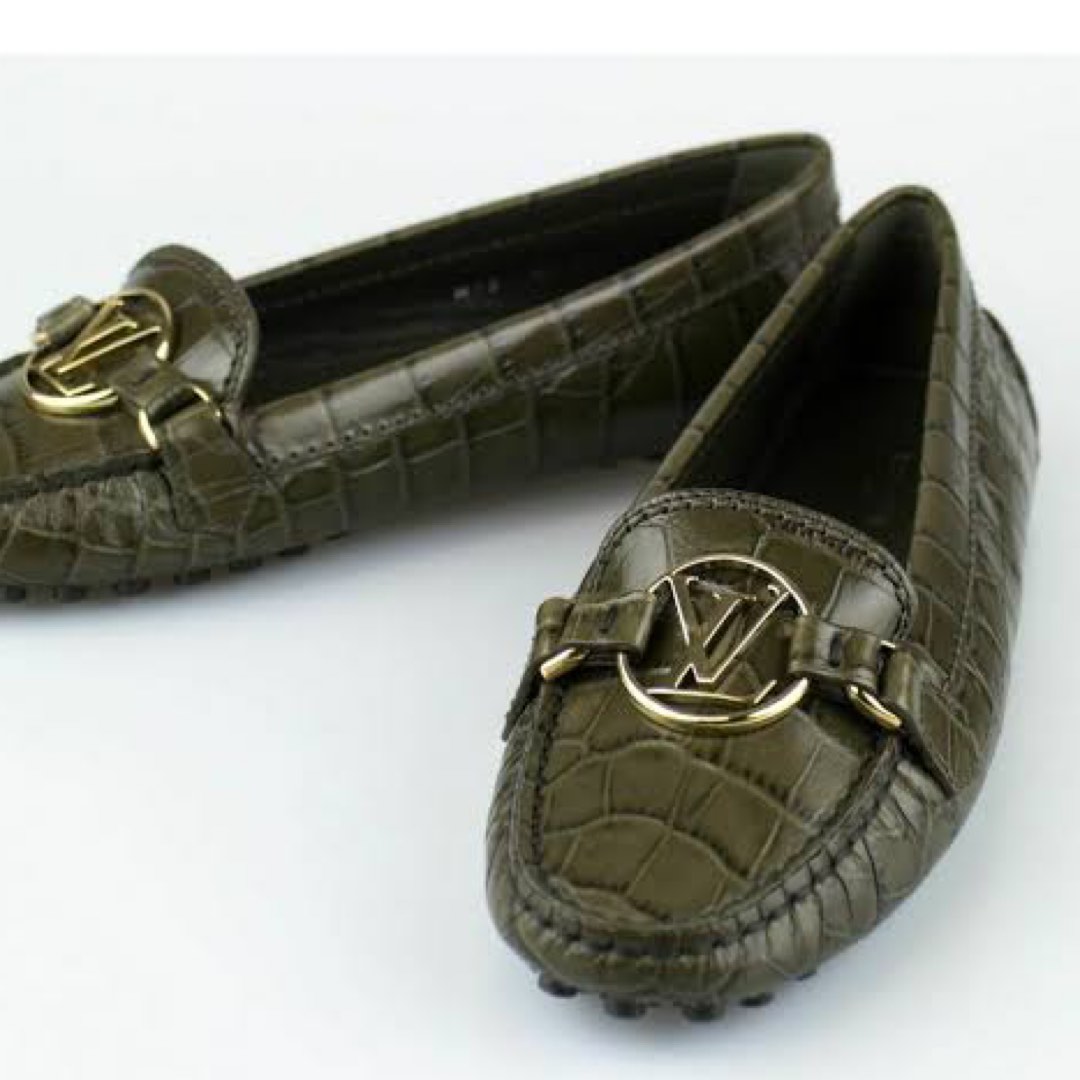 Love these Louis Vuitton alligator loafers. I will take one of