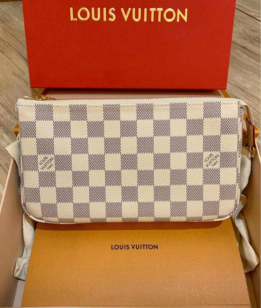 Louis Vuitton pochette M40712 Women s Fashion Bags Wallets Shoulder Bags on Carousell