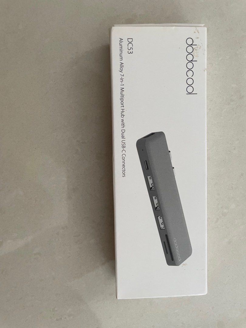 MacBook Pro USB C converter to 7in1 Hub, Computers & Tech, Laptops