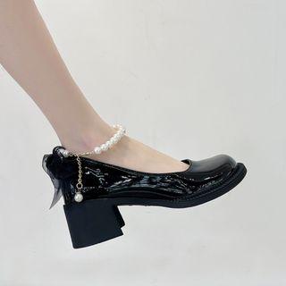 Mary Jane shoes in black, with pearls strap   ♡  小眾設計感  黑色漆皮瑪麗珍鞋 珍珠一字帶  法式粗跟高跟仙女風小皮鞋