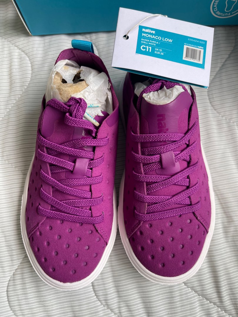 C11 low top sneaker on sale