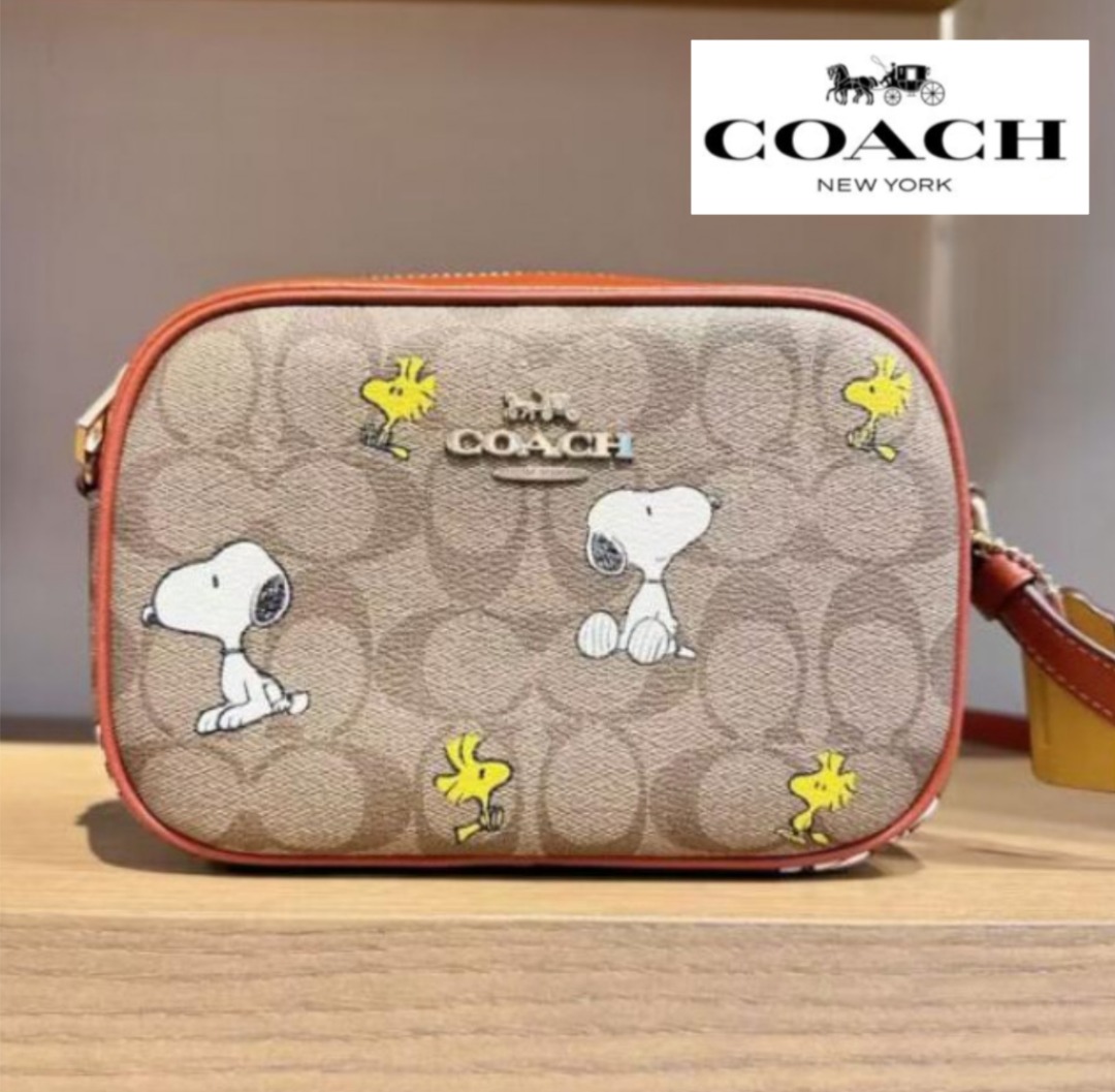 Coach shop snoopy crossbody