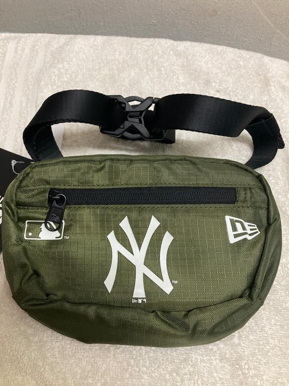 New york yankees fanny pack 2025