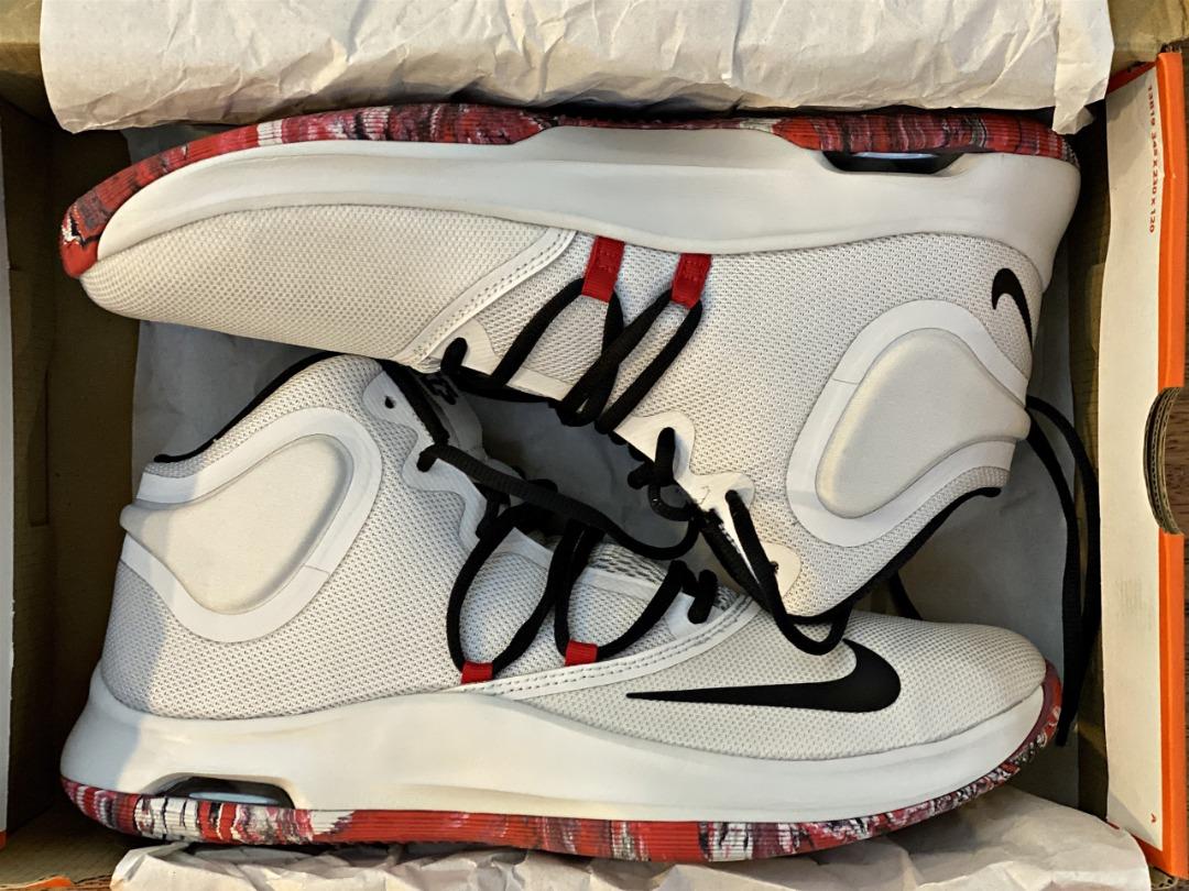Nike versitile outlet 4