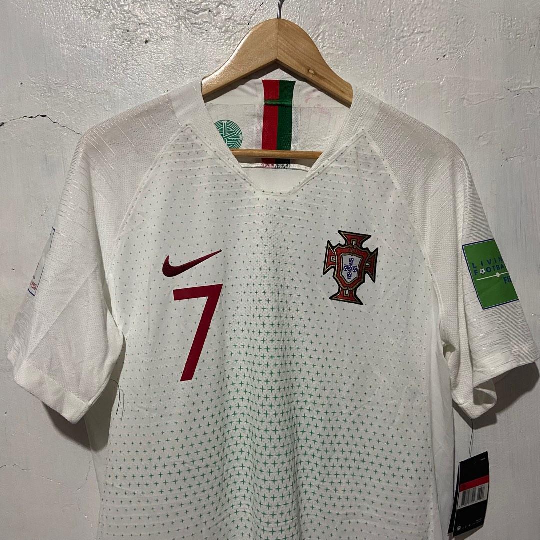 Nike Cristiano Ronaldo Football Jersey, Men's Fashion, Activewear on