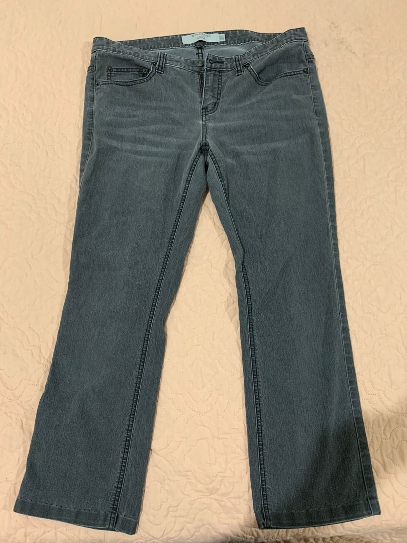 Original Giordano Jeans, Women's Fashion, Bottoms, Jeans on Carousell