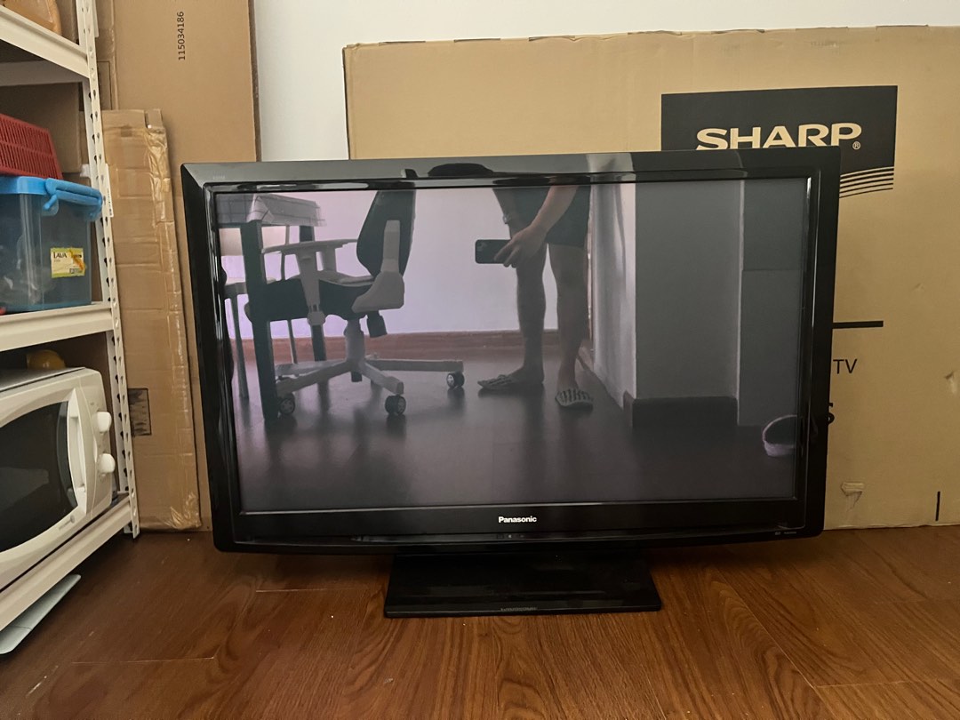 Panasonic Viera Plasma TV THP42A28K, TV & Home Appliances, TV