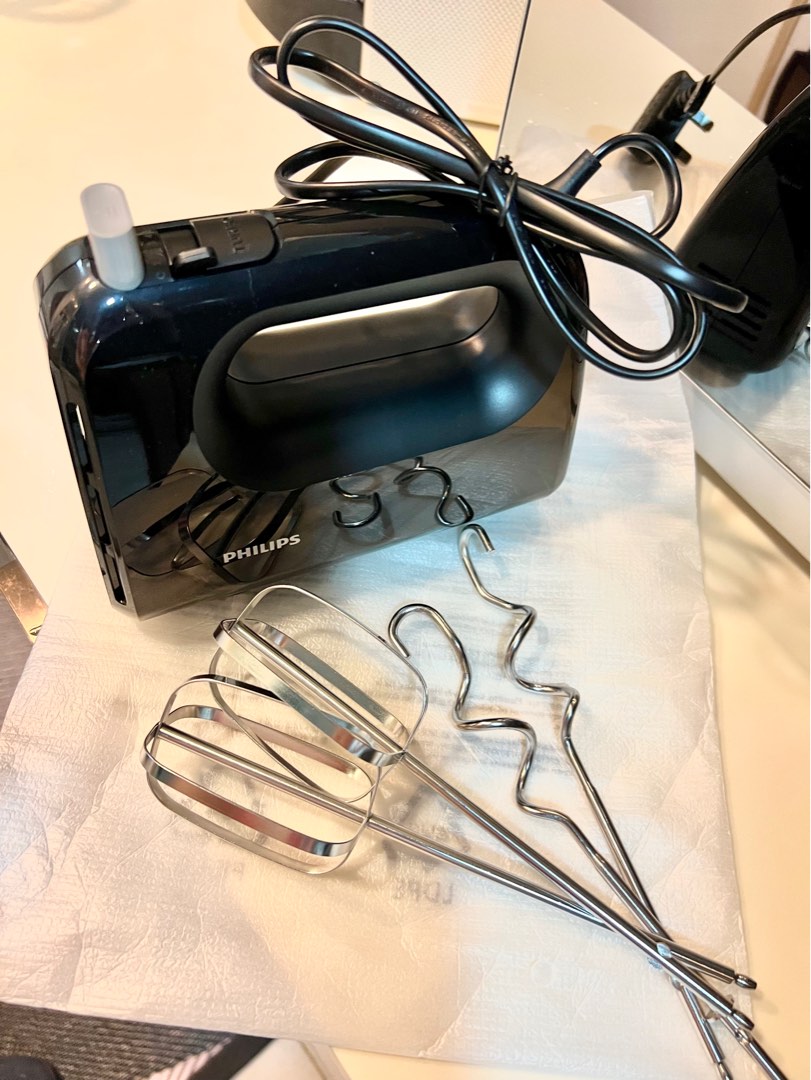 Philips hand mixer HR3705/11, TV & Home Appliances, Kitchen Appliances