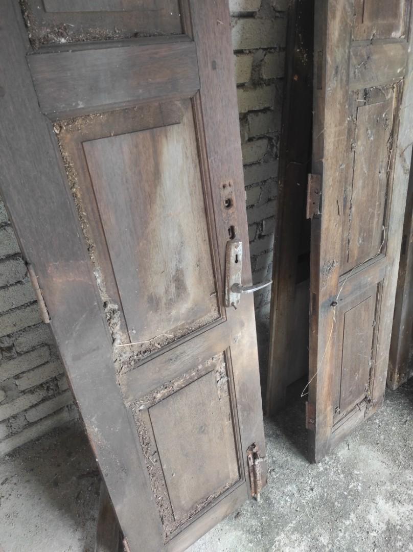 Pintu Kayu Lama, Furniture & Home Living, Home Decor, Frames & Pictures