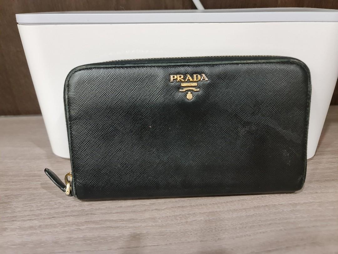 Prada zipper wallet outlet