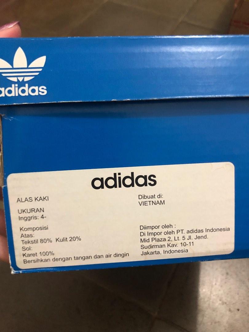 Box sepatu sales adidas original