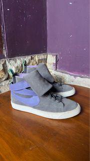 Sepatu nike women’s